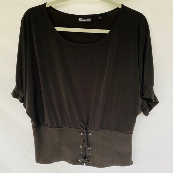 New York and Co. Black short sleeve top - Picture 1 of 5